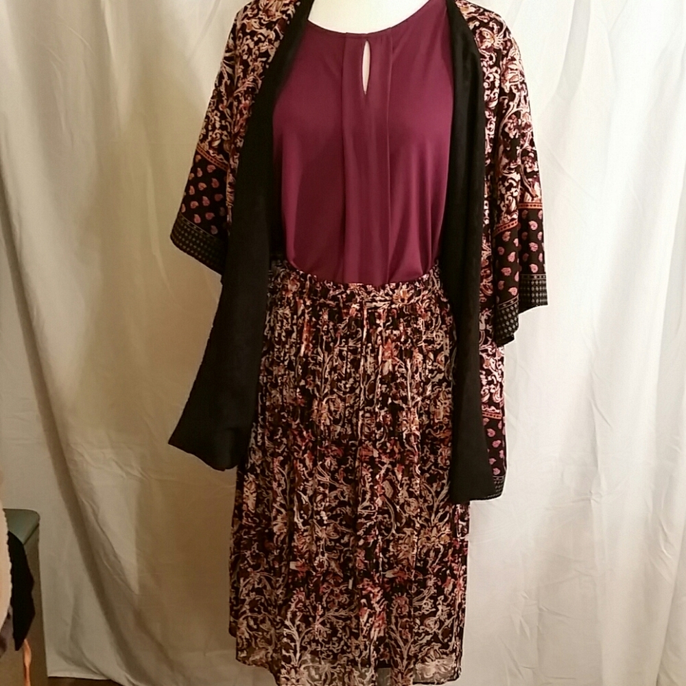 Womens Skirt, blouse & blazer